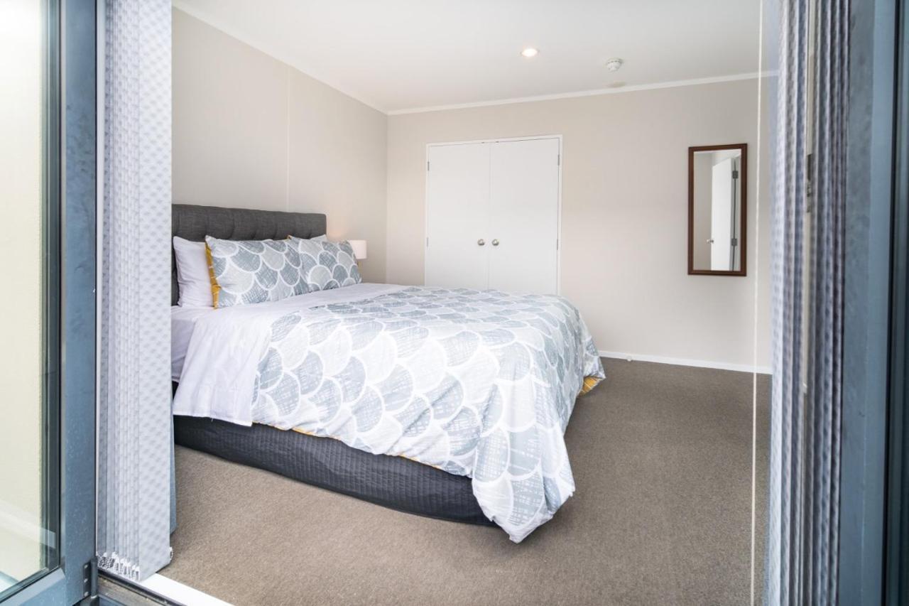 Central Manukau Escape Appartamento Auckland Esterno foto