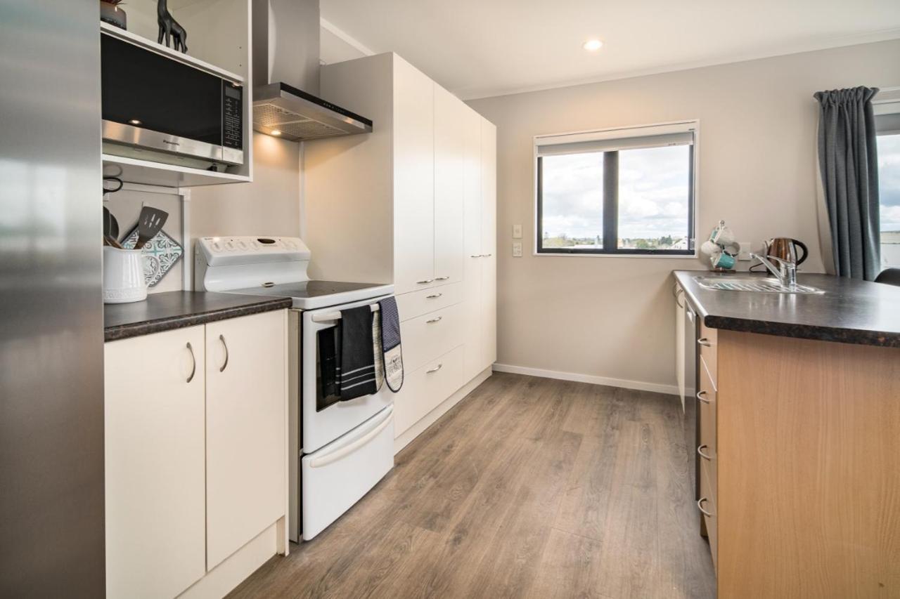 Central Manukau Escape Appartamento Auckland Esterno foto